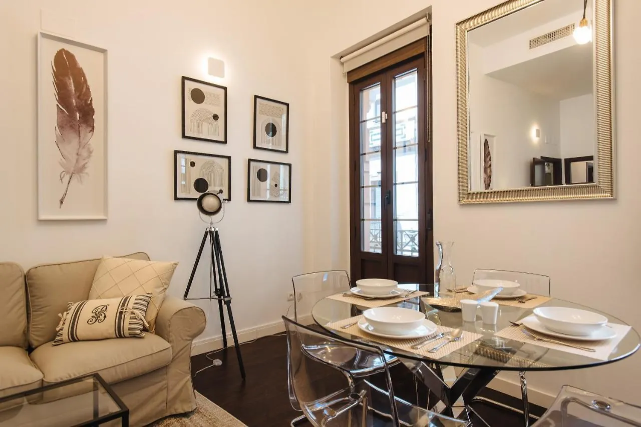 Apartment Apartamento Puerta Real - Free Parking Seville