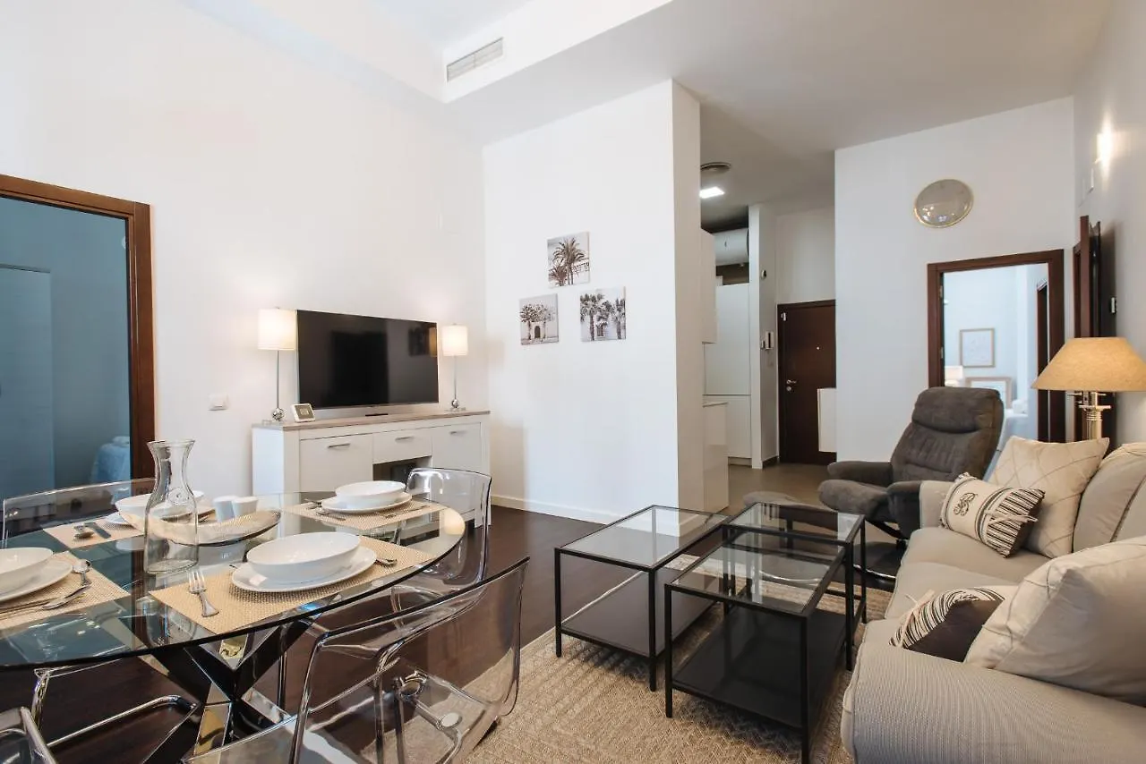 Apartamento Puerta Real - Free Parking Seville 0*,  Spain