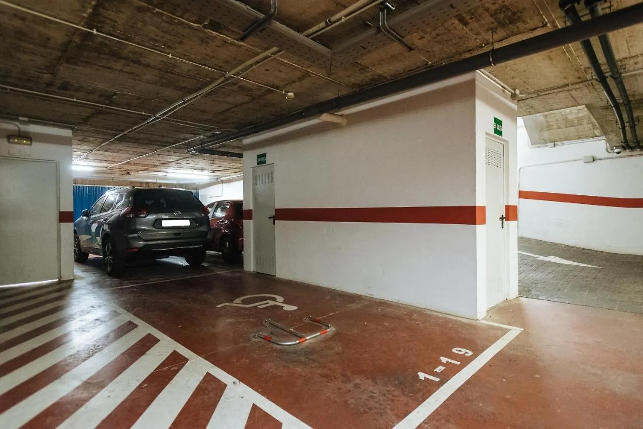 Apartamento Puerta Real - Free Parking Seville 0*,