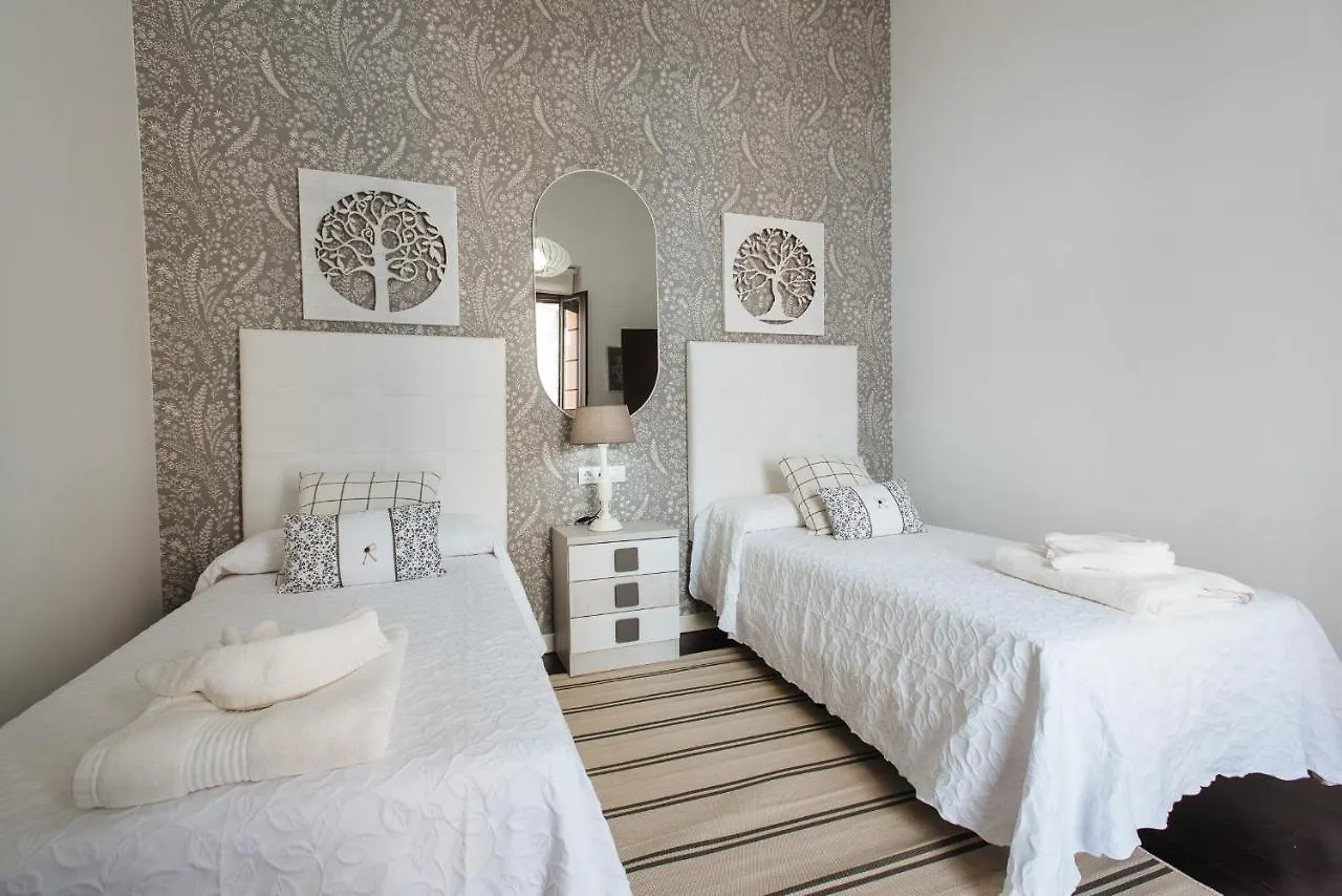 Apartamento Puerta Real - Free Parking Seville Apartment